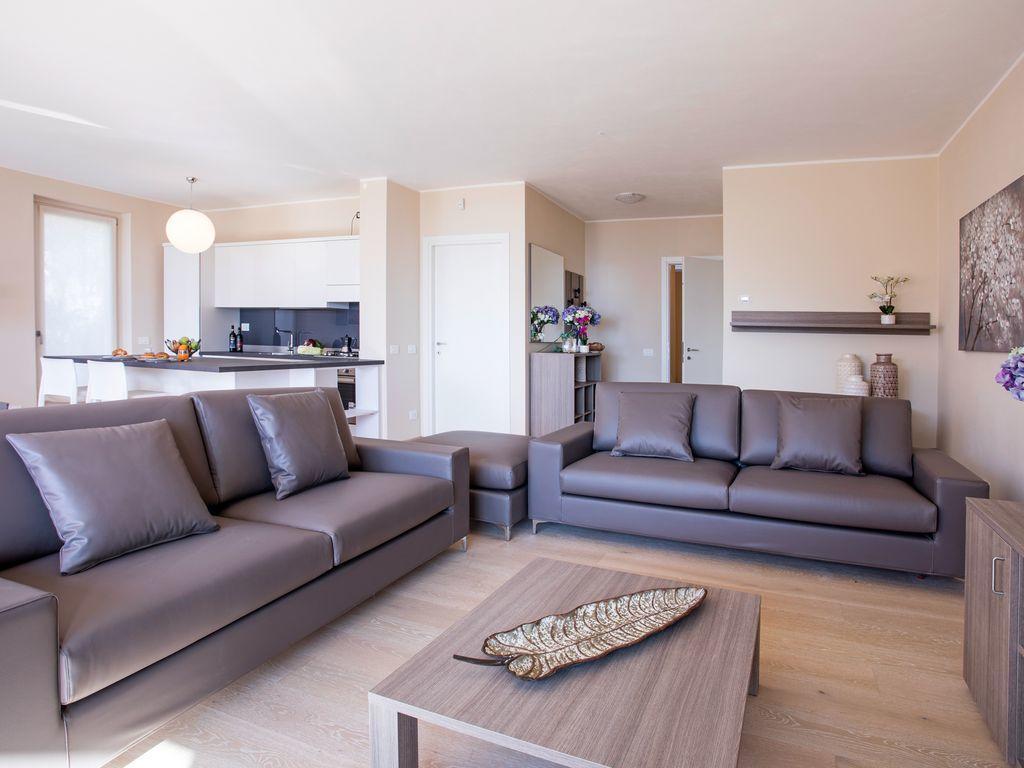 Ossuccio Grande C Home With Pool Sleeps 12 By Italian Apartments Como Exteriör bild