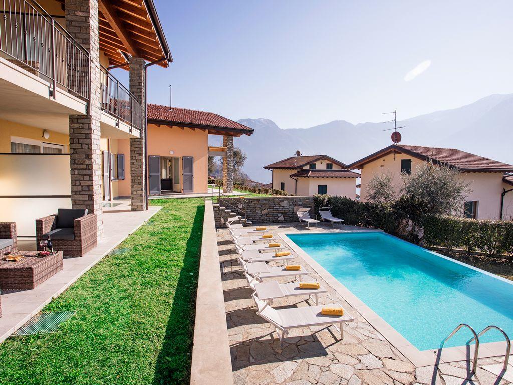 Ossuccio Grande C Home With Pool Sleeps 12 By Italian Apartments Como Exteriör bild