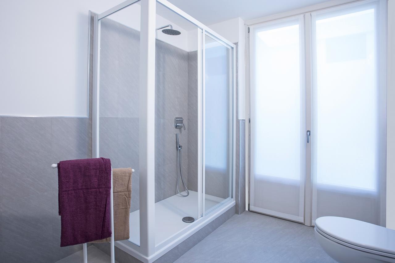 Ossuccio Grande C Home With Pool Sleeps 12 By Italian Apartments Como Exteriör bild
