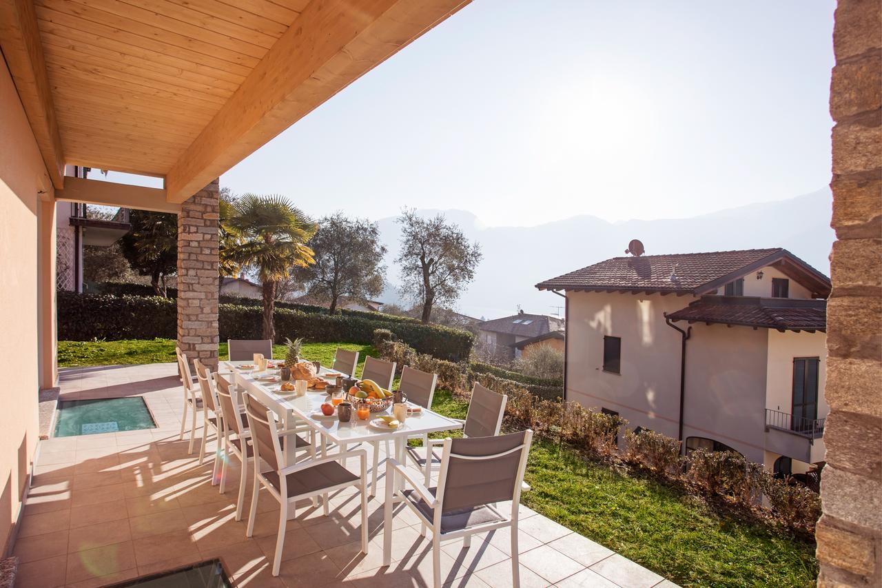 Ossuccio Grande C Home With Pool Sleeps 12 By Italian Apartments Como Exteriör bild