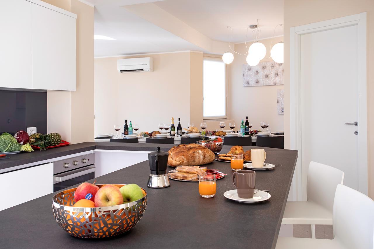 Ossuccio Grande C Home With Pool Sleeps 12 By Italian Apartments Como Exteriör bild
