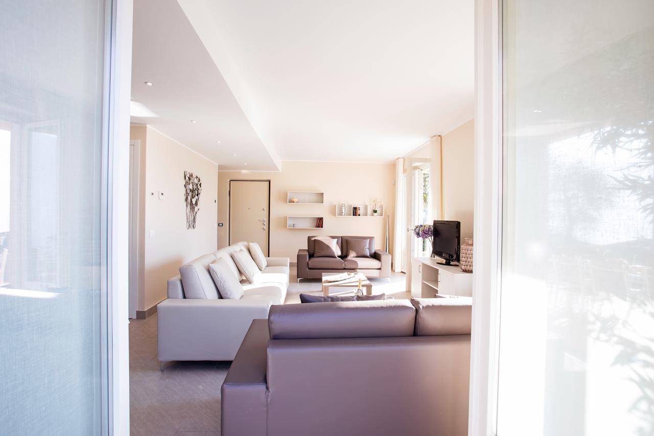 Ossuccio Grande C Home With Pool Sleeps 12 By Italian Apartments Como Exteriör bild